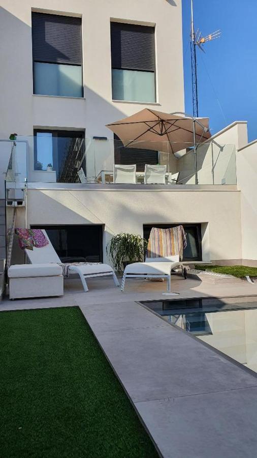 Chalet Con Piscina Privada En La Urb. De Puerto Rey Los Amarguillos Exterior photo